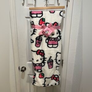 hello kitty throw blanket 🔥